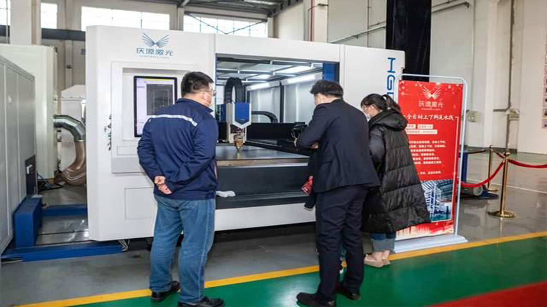 如何解決激光切割機(jī)保護(hù)鏡產(chǎn)生水霧的問題